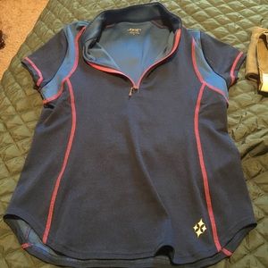 Women’s golf shirt